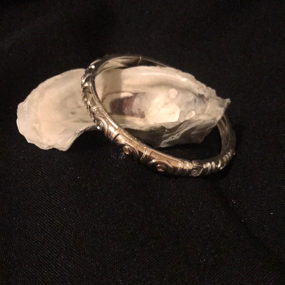 Sequin Vintage Silver Hinged Bracelet